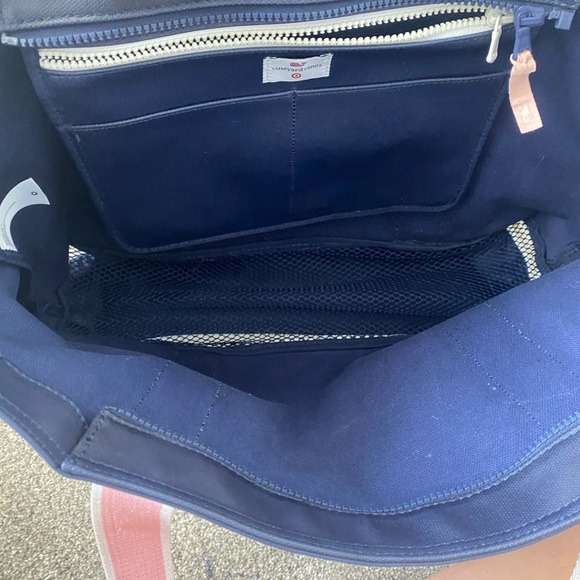 GUC Vineyard Vines for Target bag with shoe compartment - Picture 2 of 5